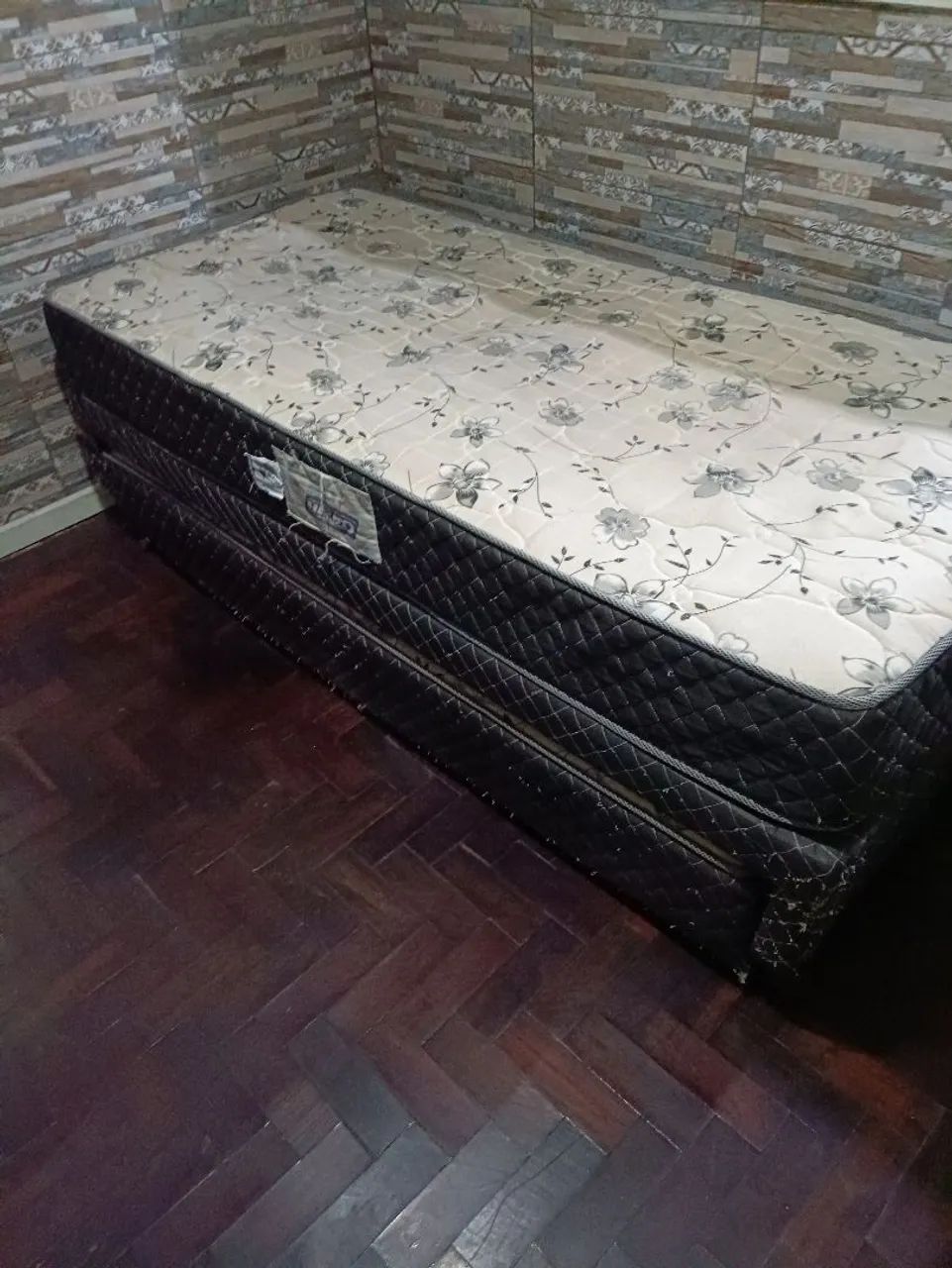 Cama box solteiro com cama auxiliar e colchões de molas - Foto 4