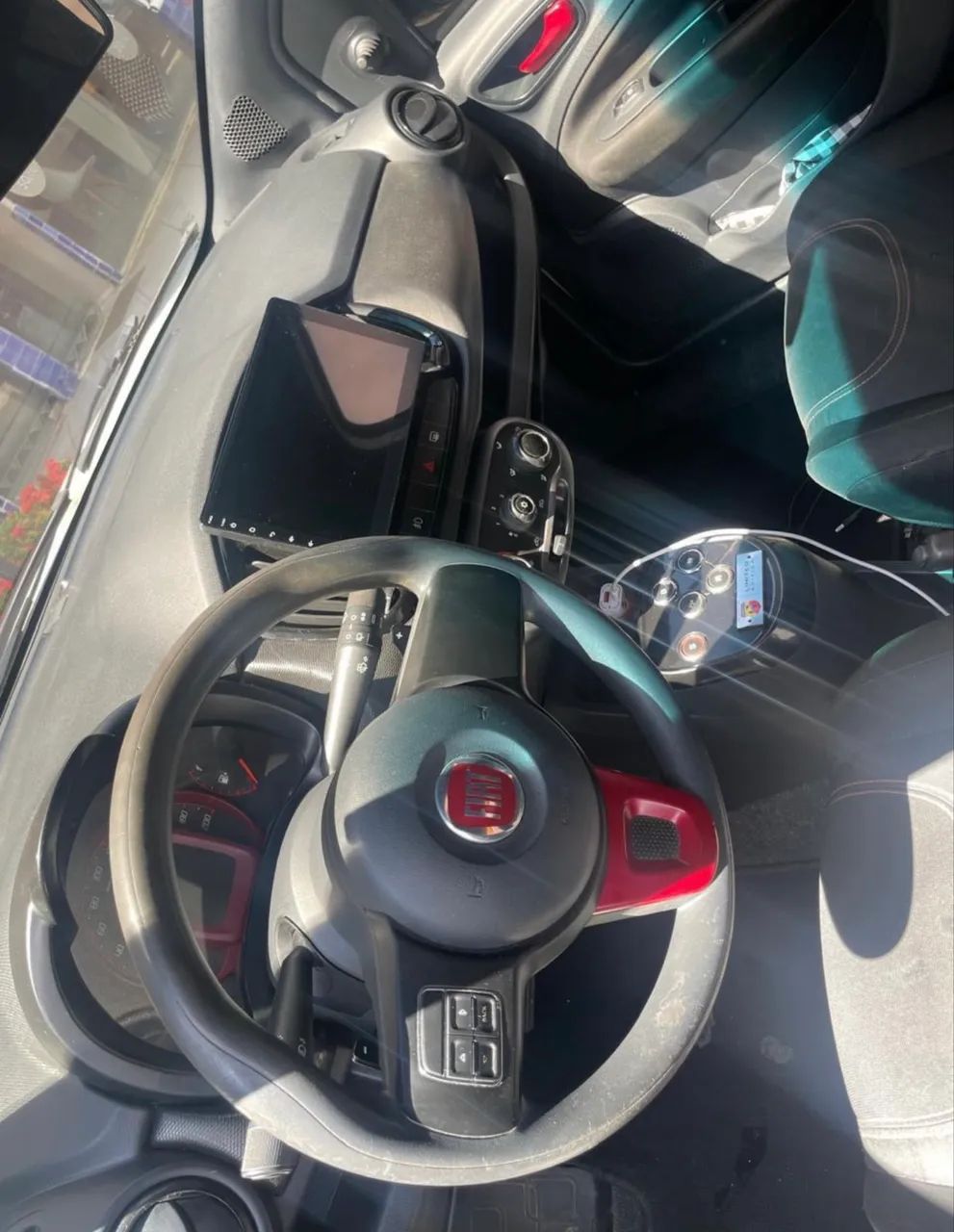 Fiat Uno Sporting Dualogic 1.4 EVO Flex 8V 4P 2015 - Foto 3