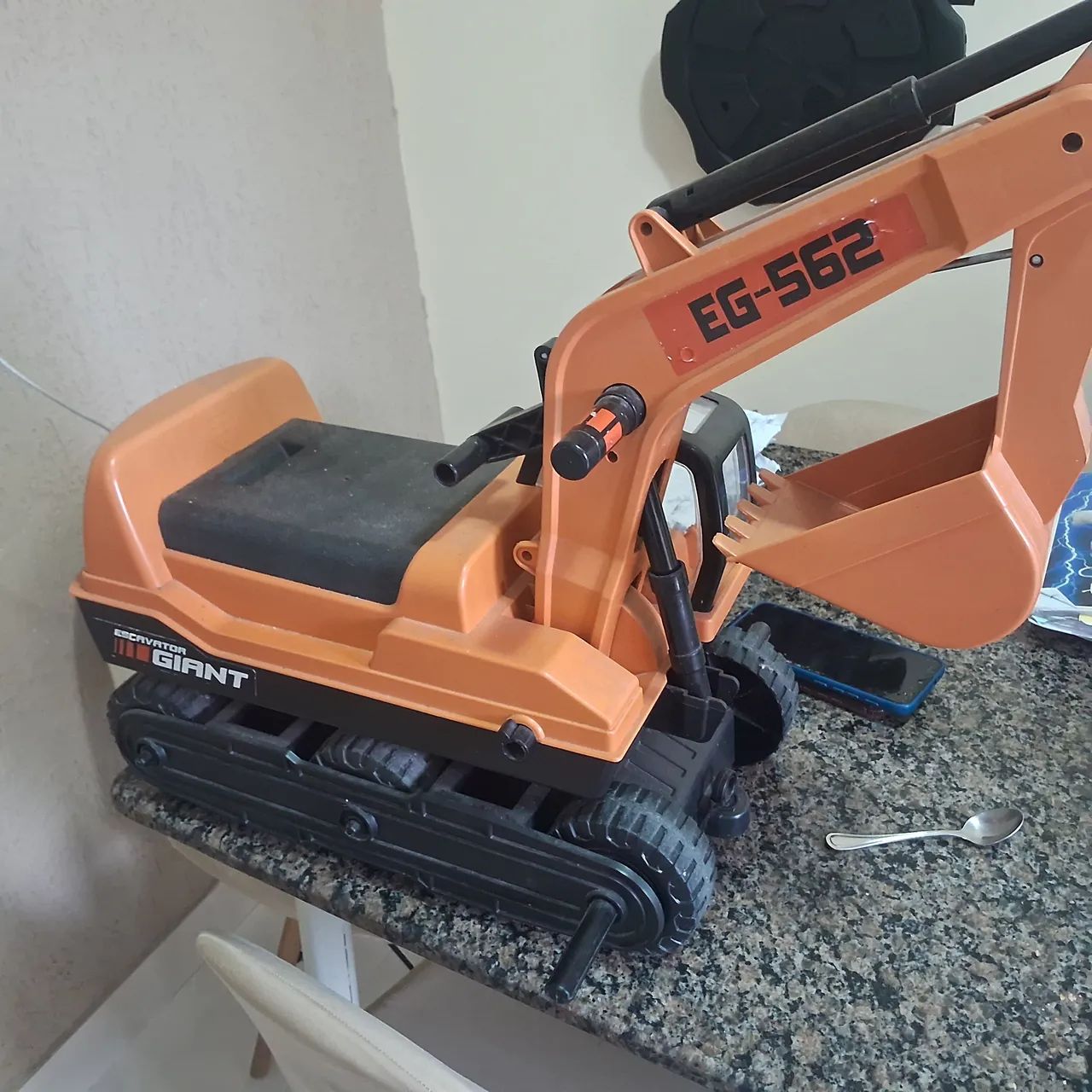 Vendo trator infantil - Foto 2