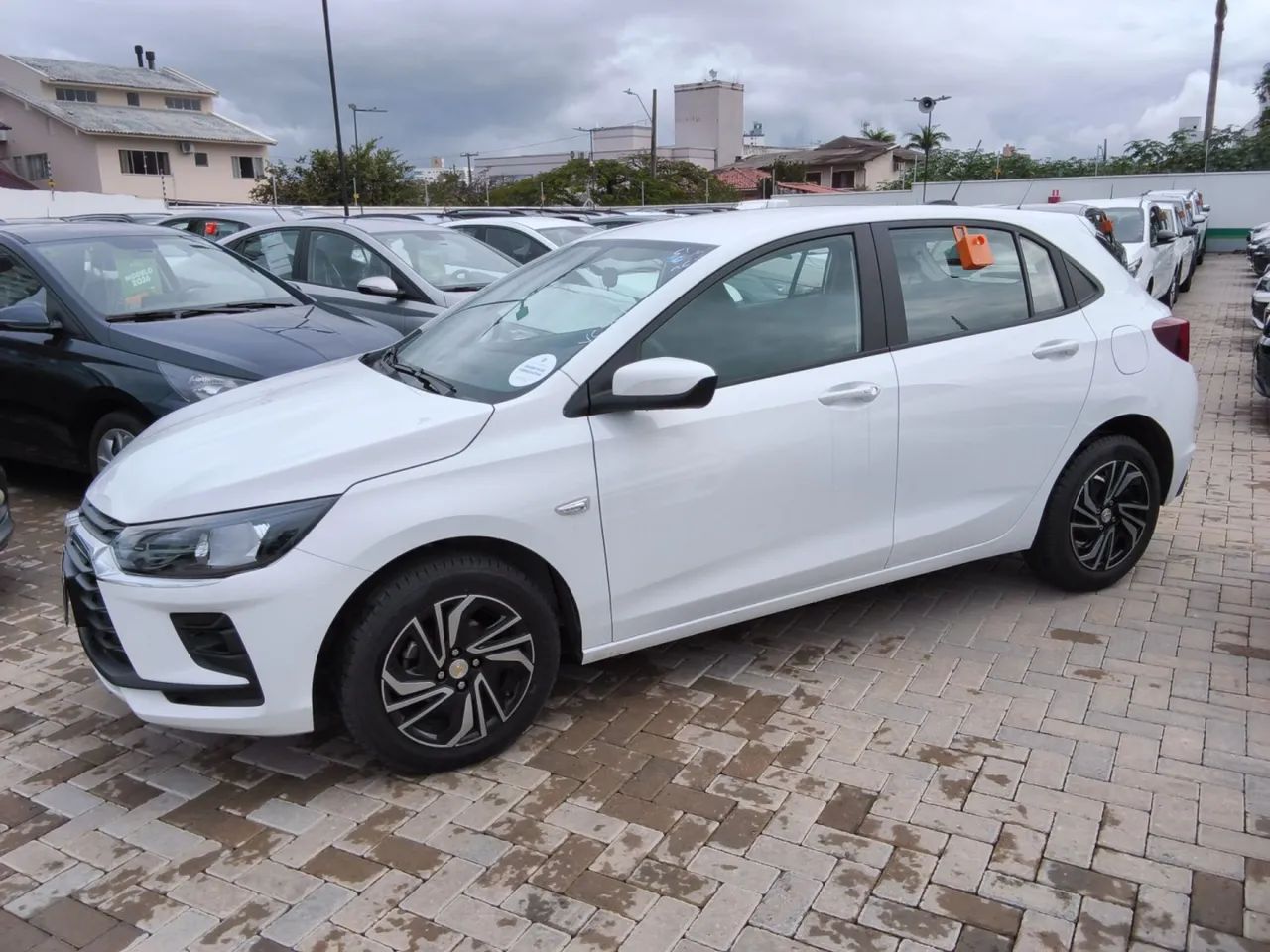 Chevrolet Onix Hatch 1.0 12V Flex Mec. 4P 2026 - Foto 4