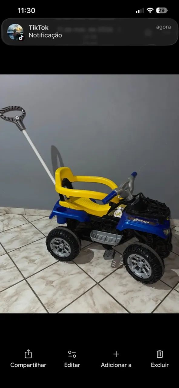 Quadriciclo infantil 