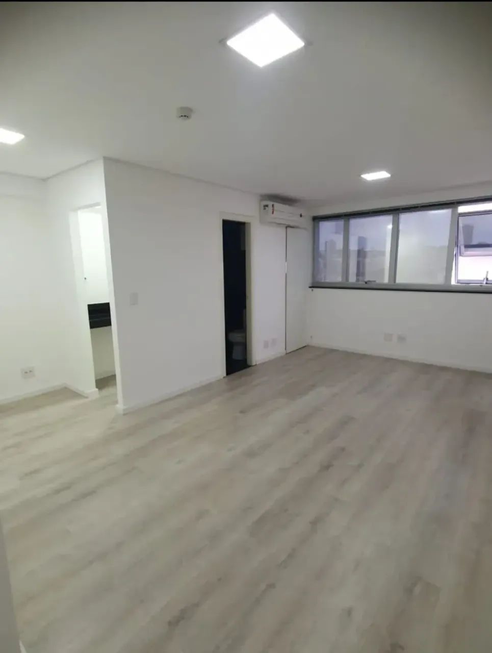 Locação comercial - 54m² - Edifício Prime Bussiness center.