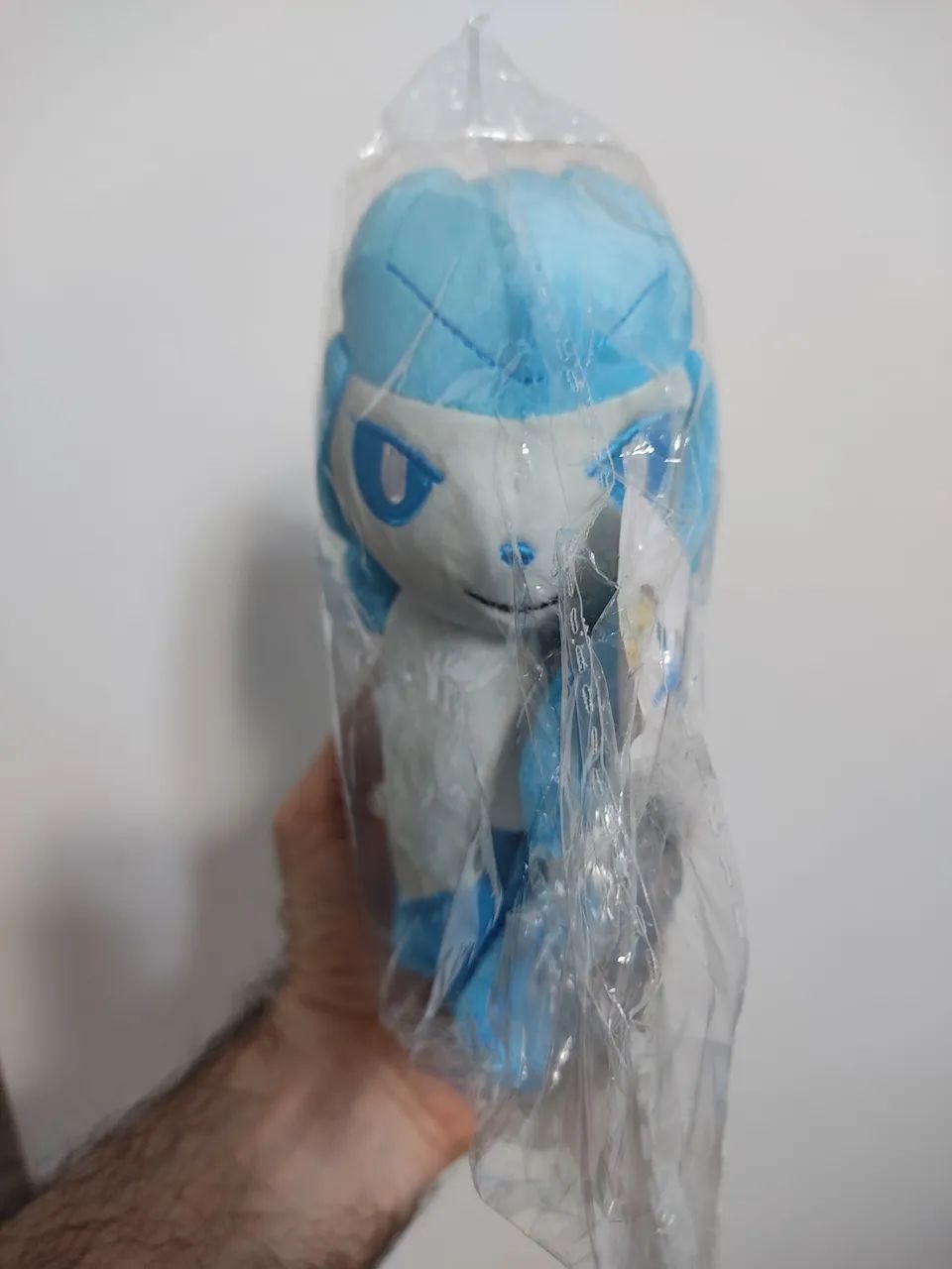 Pokémon Glaceon de pelúcia  - Foto 3
