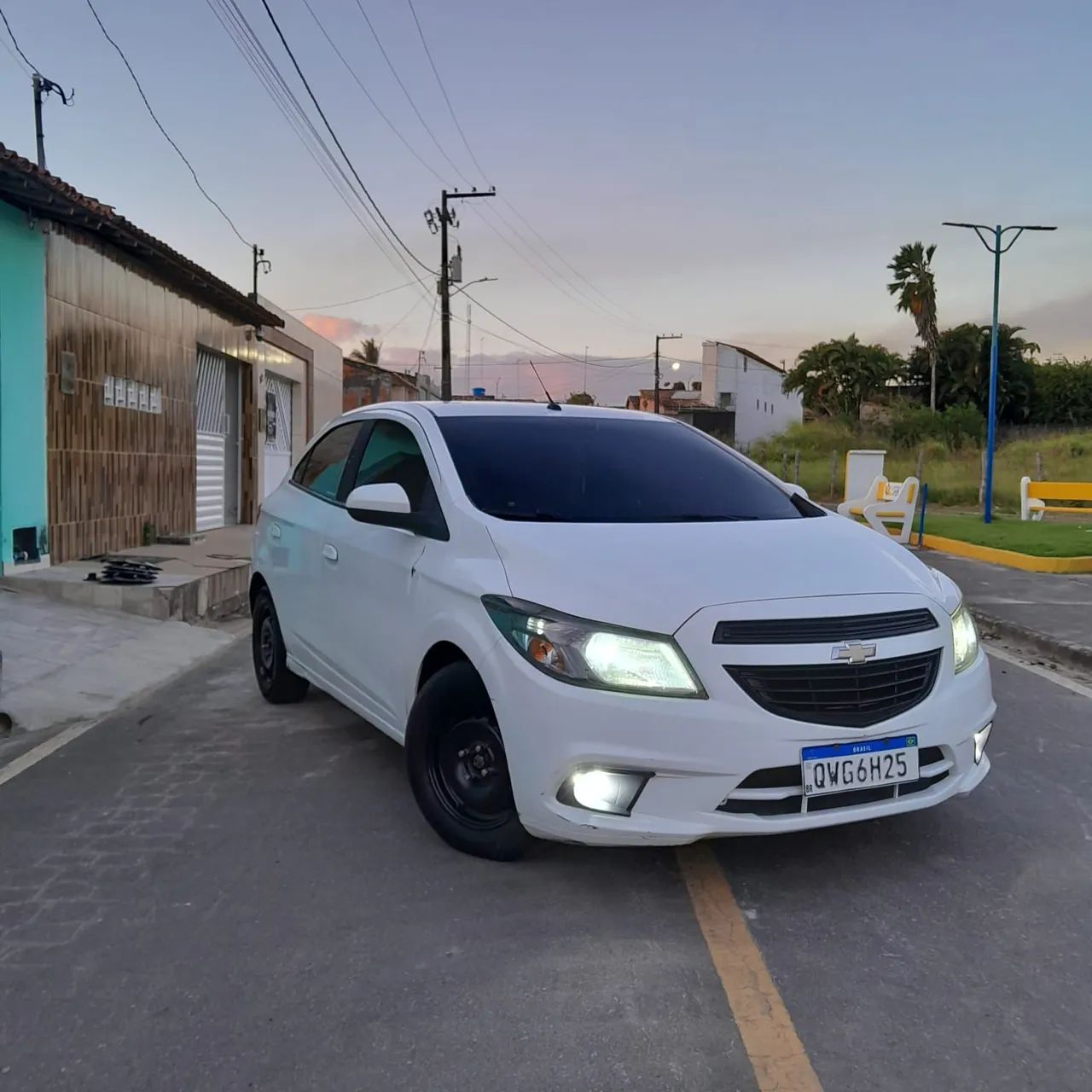 Chevrolet Onix ONIX HATCH Joy 1.0 8V Flex 5p Mec. 2019