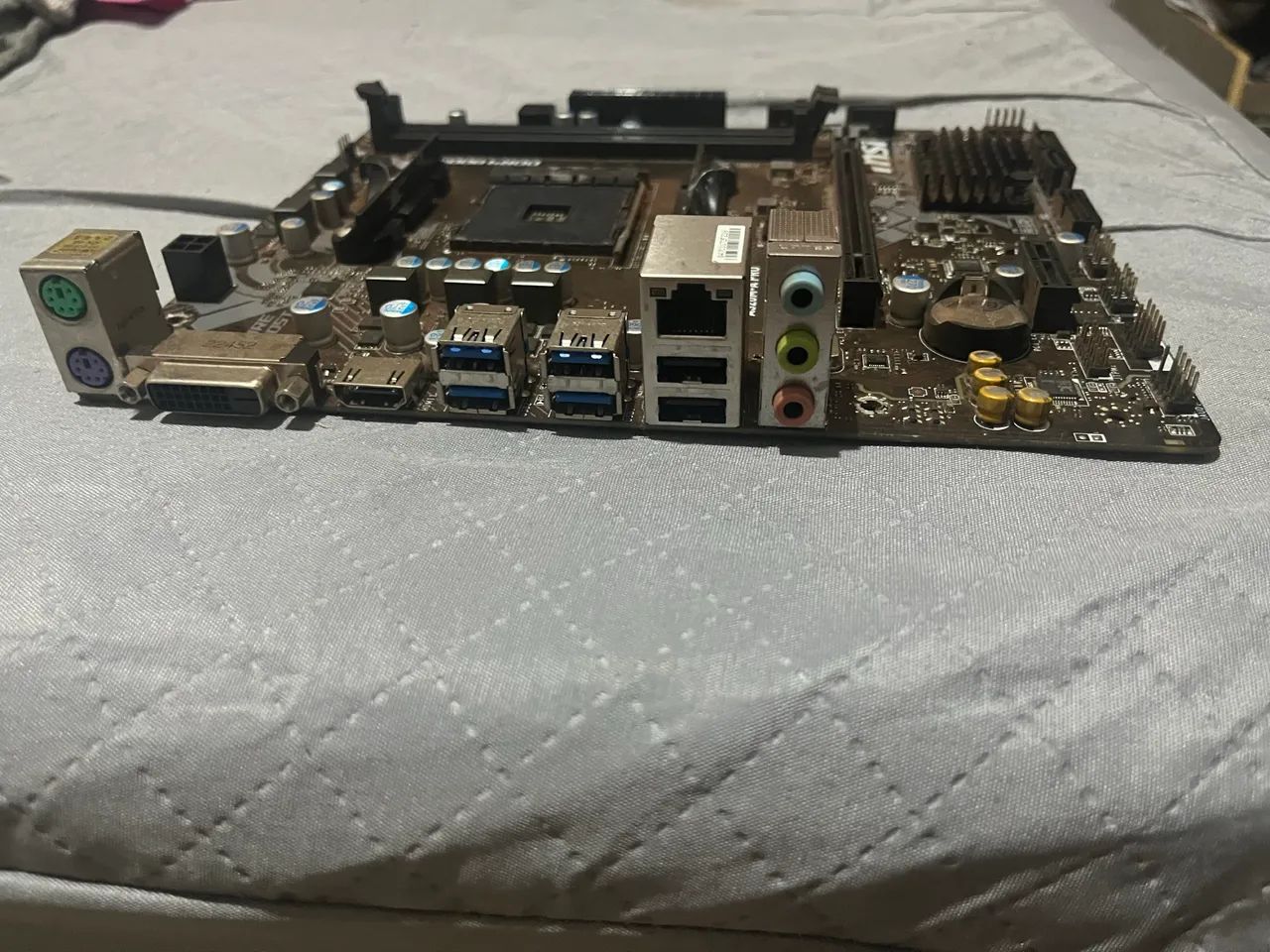 Placa mãe A320M-A PRO  - Foto 2