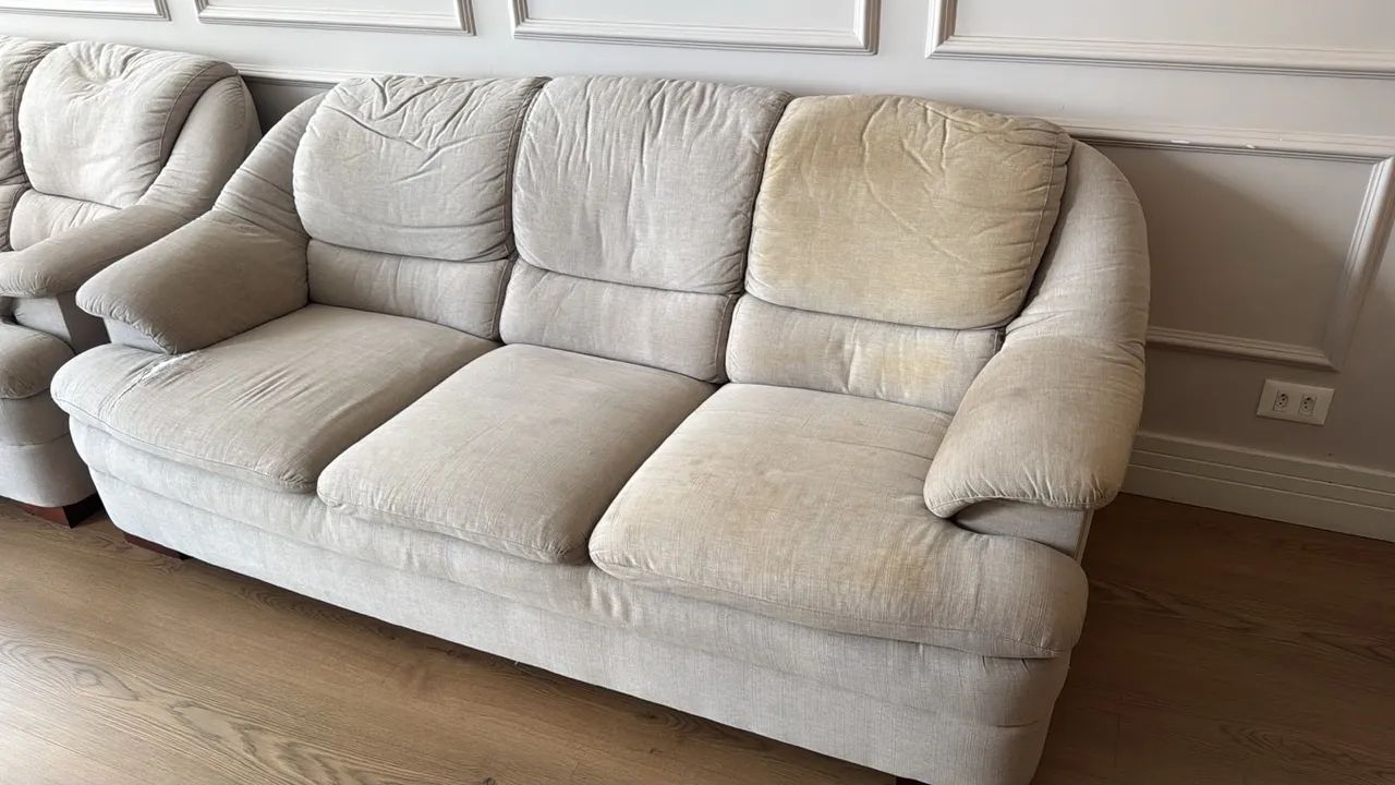 Conjunto de Sofás (2 e 3 lugares) 