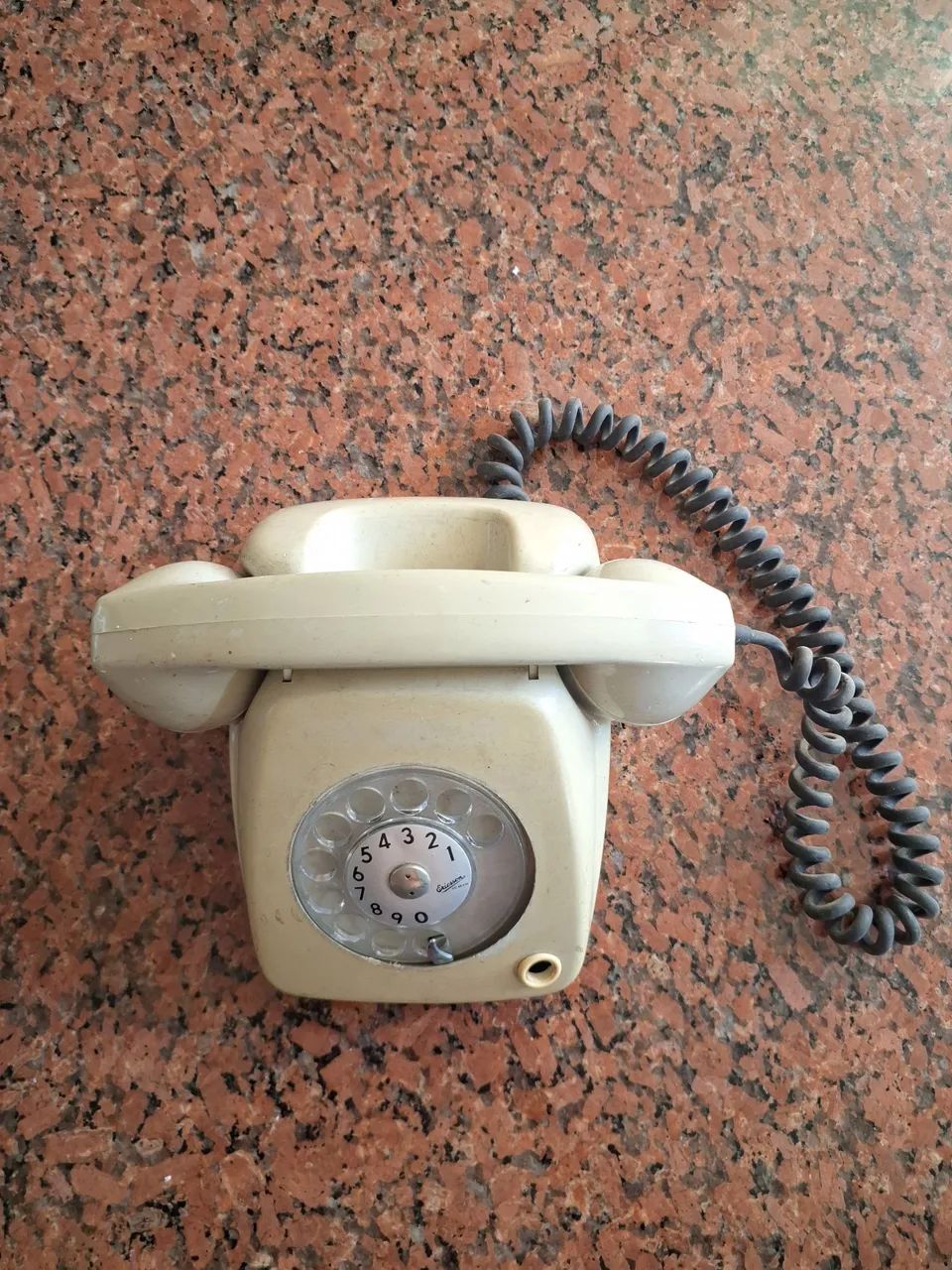 Telefone antigo 