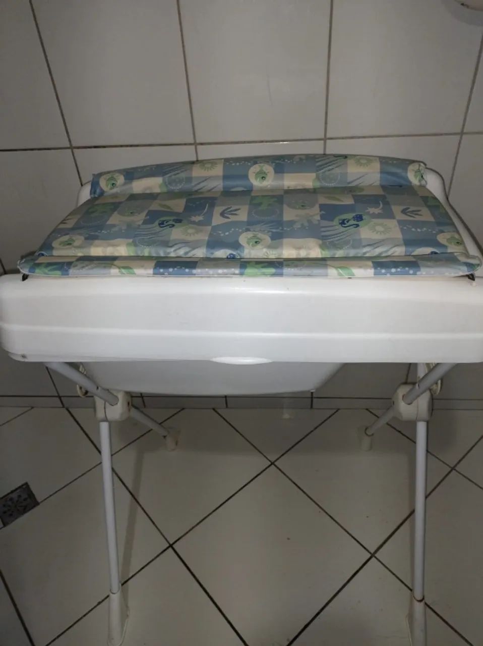 BANHEIRA COM TROCADOR