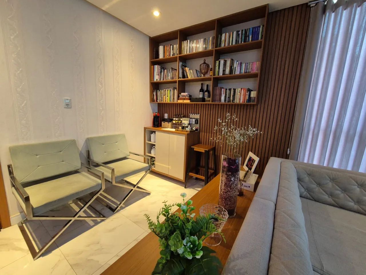Residencial arbre Alugo casa com semi mobilia só chegar e morar  - Foto 3