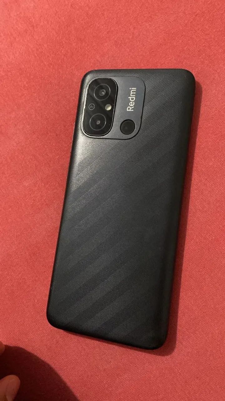 VENDO REDMI 12C<br>Com algumas marca de uso. - Foto 2