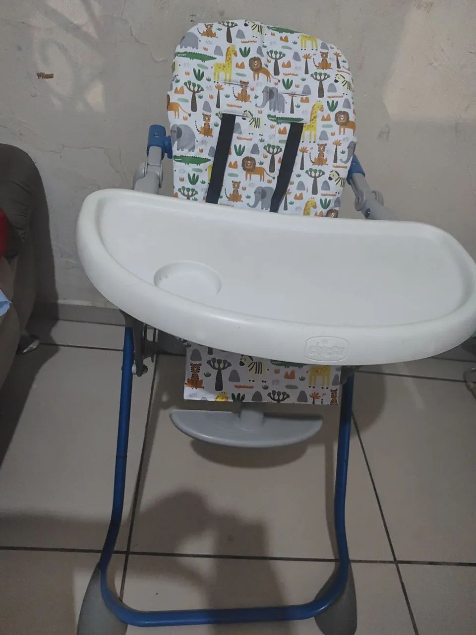Cadeira de Alimentação Chicco com Bandeja - Ótimo Estado - Foto 4