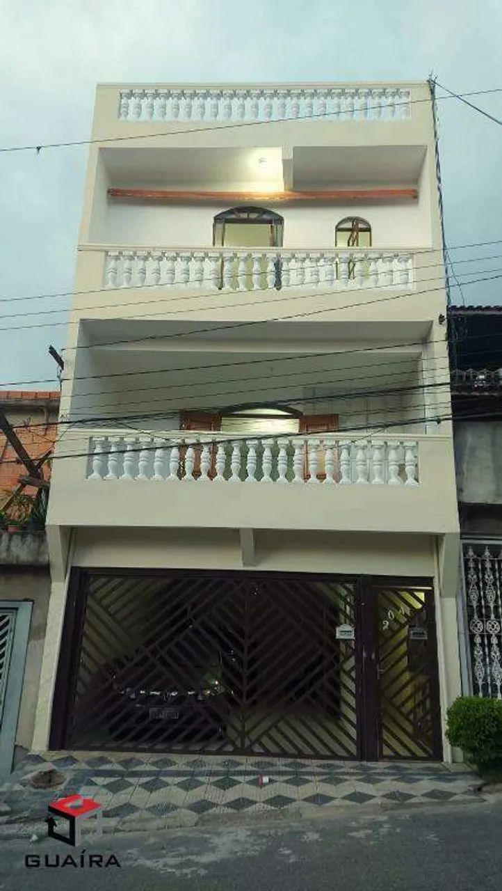 Prédio Multifamiliar a venda com 6 casas indepentes - 8 quartos / 4 vagas / B. dos Casas
