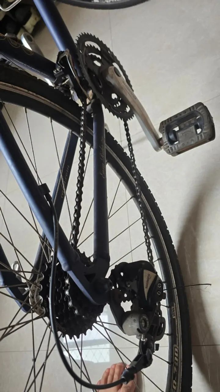 Bicicleta Caloi Easy Rider Aro 26 - Suspensão, Bagageiro e Marchas Shimano - Foto 3