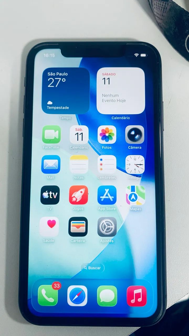 ? iPhone 11 128GB  retirada no local