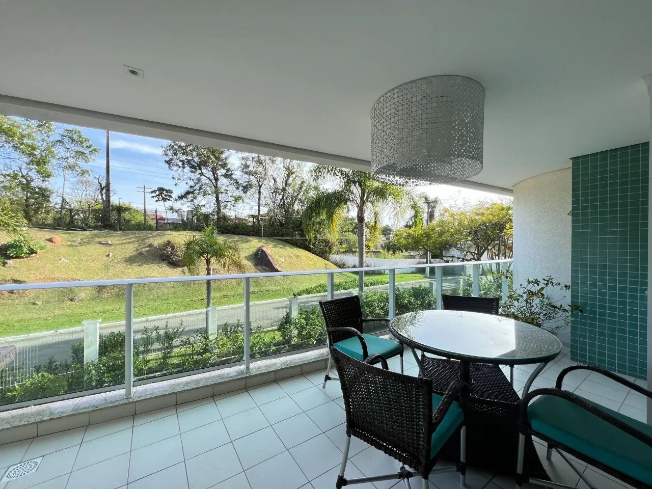 Excelente apartamento de 4 dormitórios, no Cacupé - Foto 4