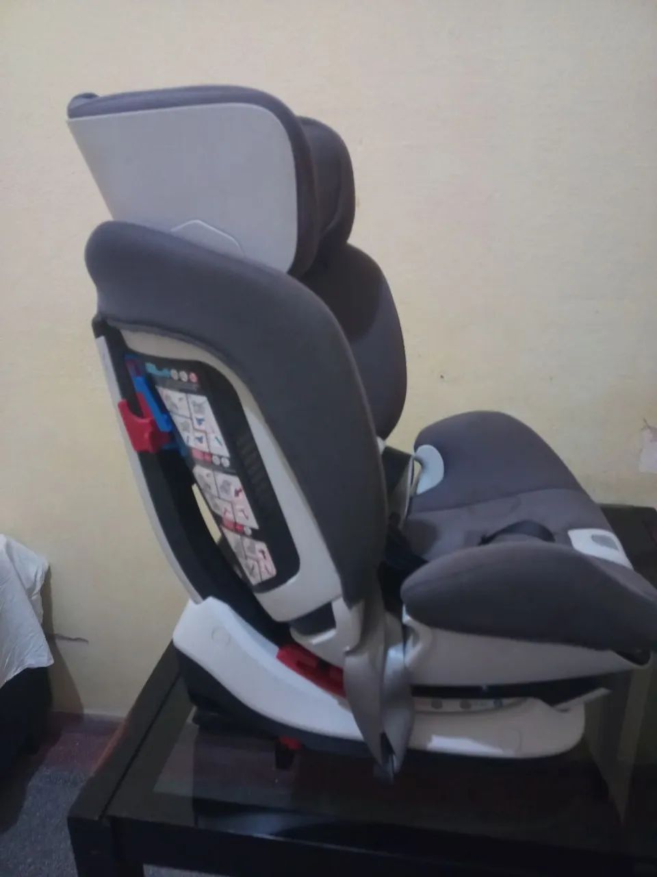 Cadeira de bebê pra carro 