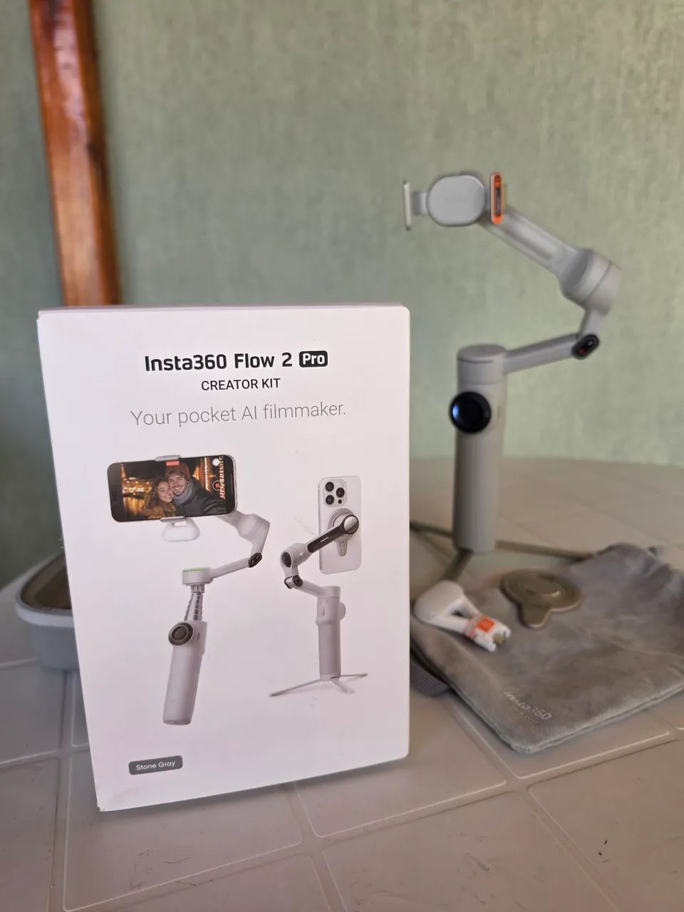Insta360 Flow 2 Pro Creator Combo + Case Premium - Foto 2