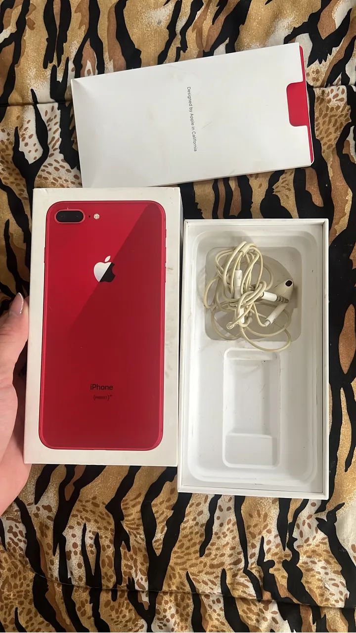 IPHONE 8 PLUS RED 64 GB - Celulares e Smartphones - Vila Brasília