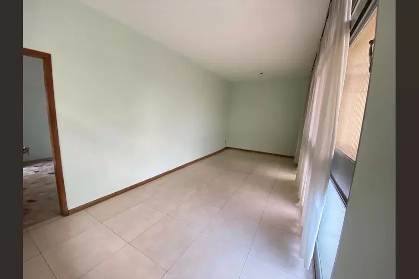 Casa à Venda - Colégio Batista, 4 Quartos, 280 m2 - Foto 3