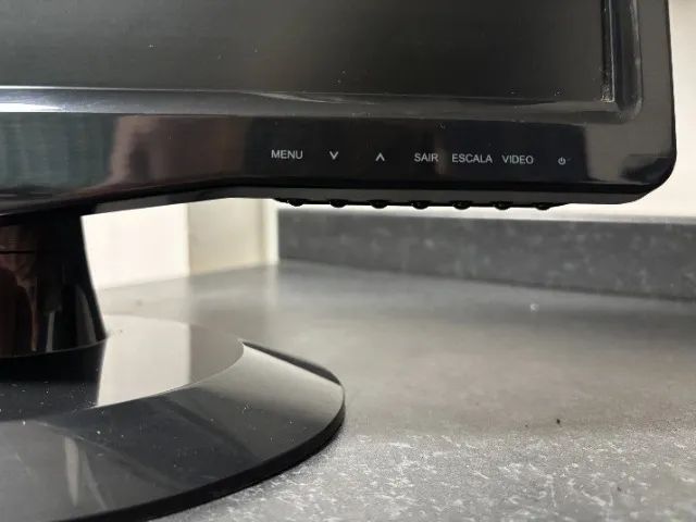 Monitor LCD Daten 18,5? Widescreen (Model: MV185WA)  - Foto 2