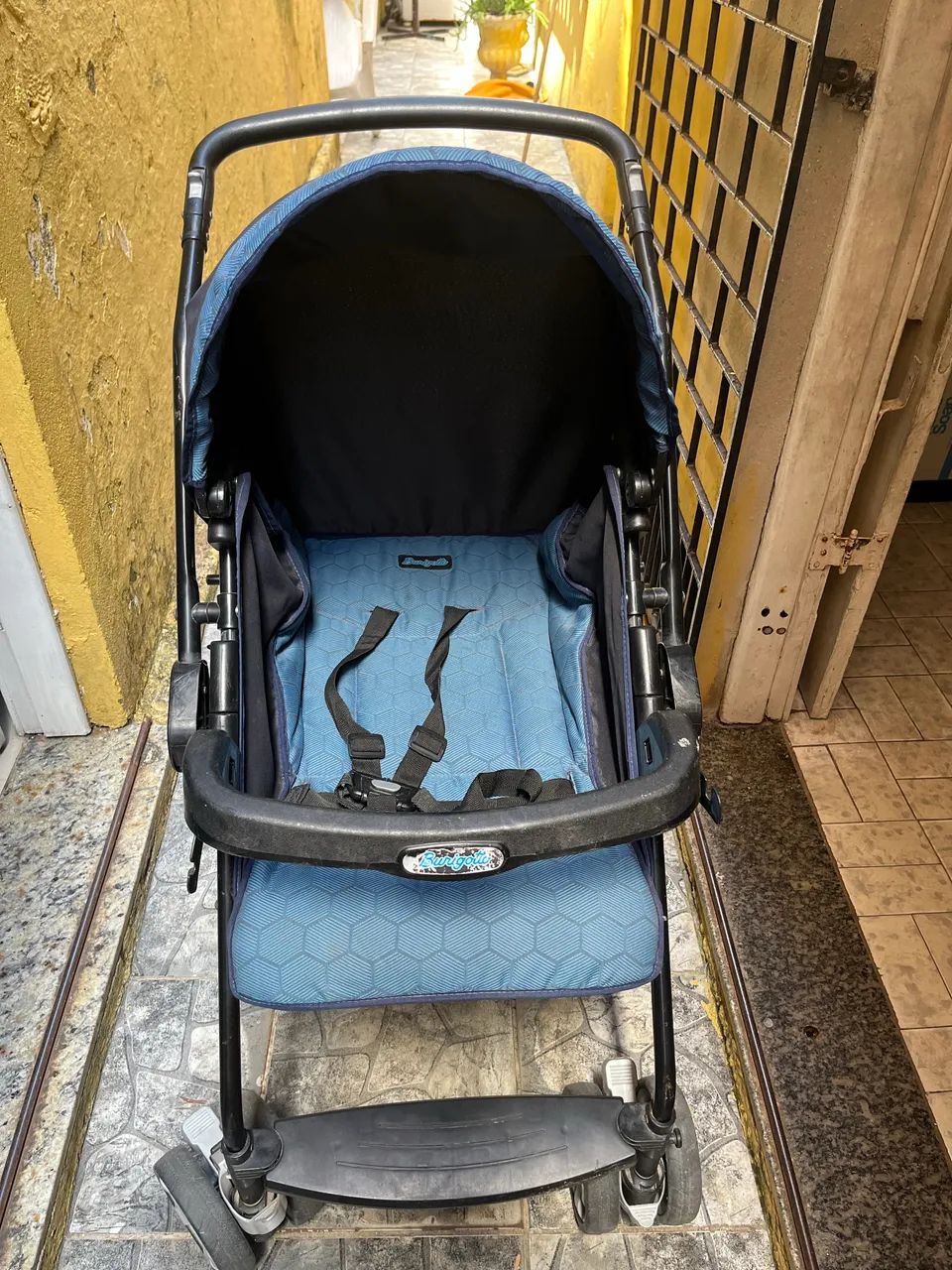 Carrinho de bebê Burigotto azul - Foto 5