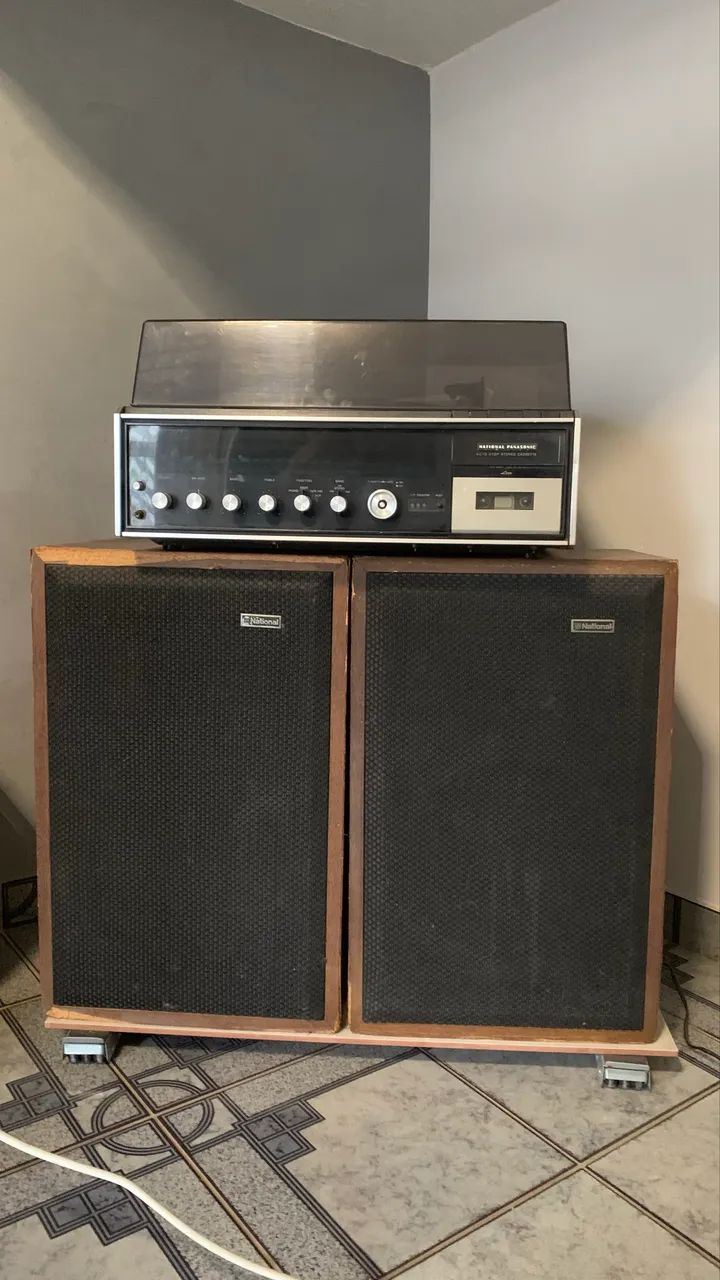 SOM Toca Vinil e Rádio 