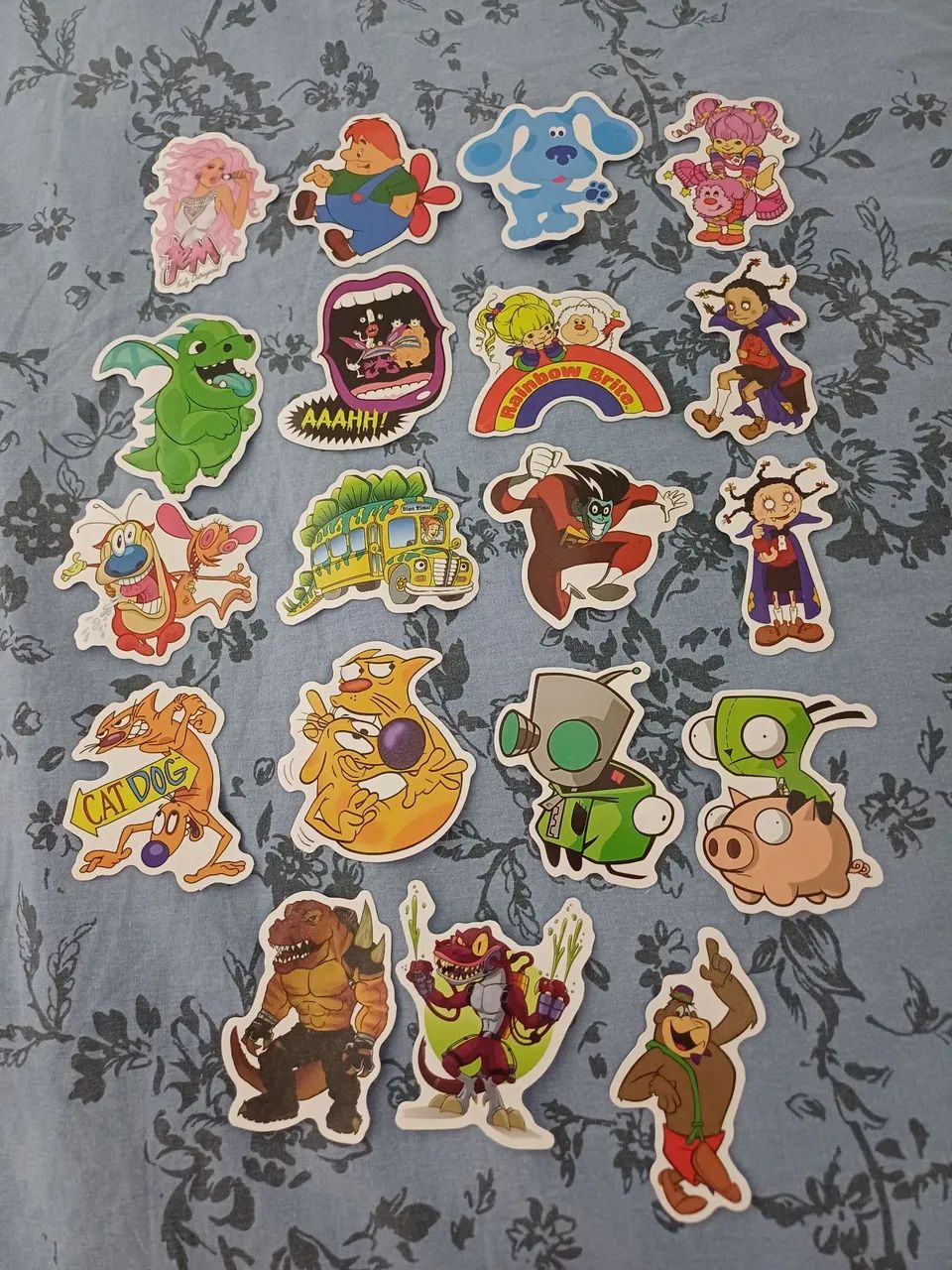 Adesivos de desenhos antigos - 1 real cada!
