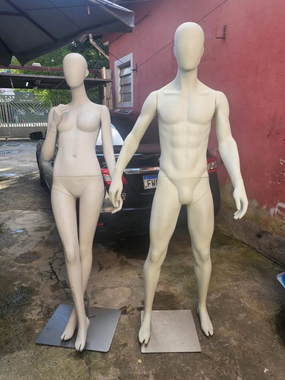 Casal de manequim material em plástico ABS com base de inox 