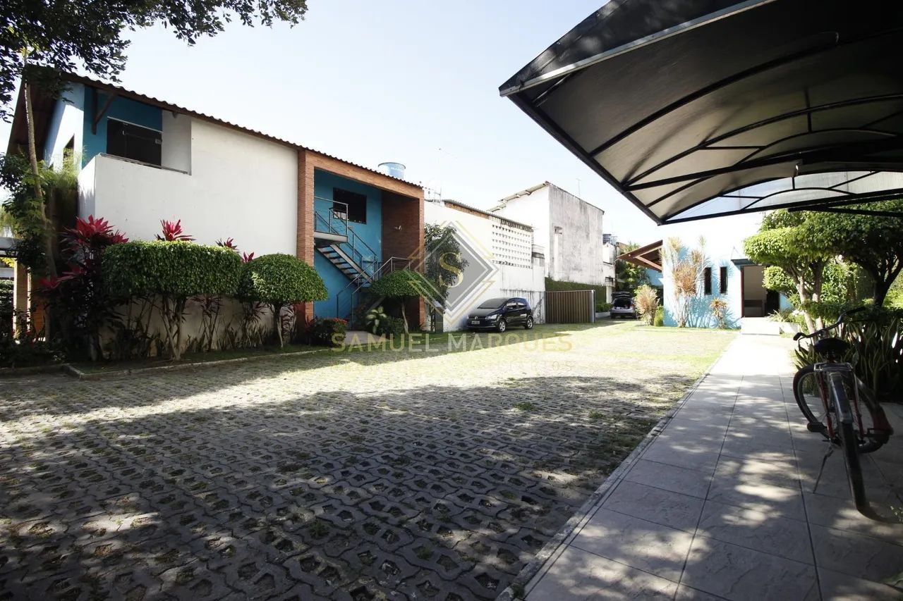Predio Casa Comercial em Hipódromo - Recife - PE