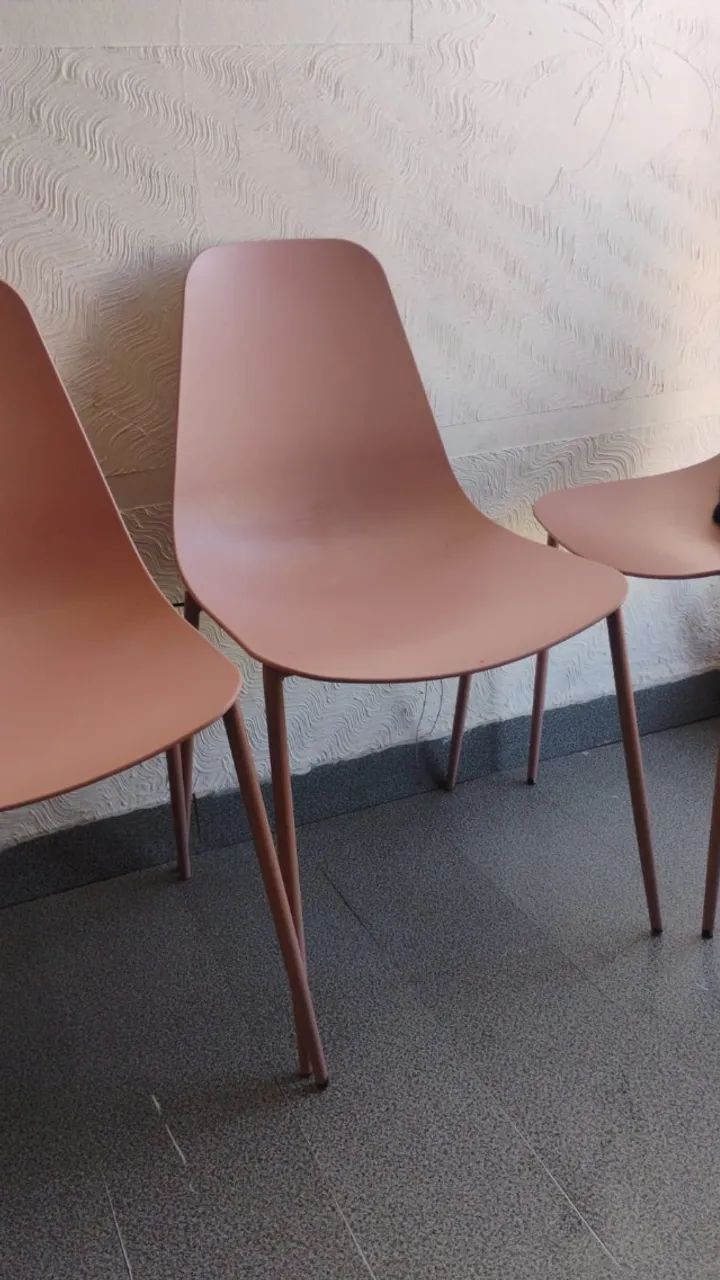 Trio de Cadeiras Rosa
