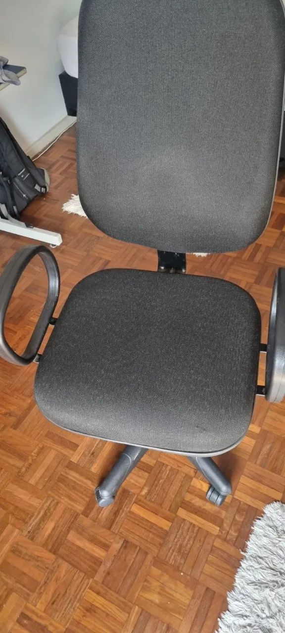 Cadeira Presidente com Rodas