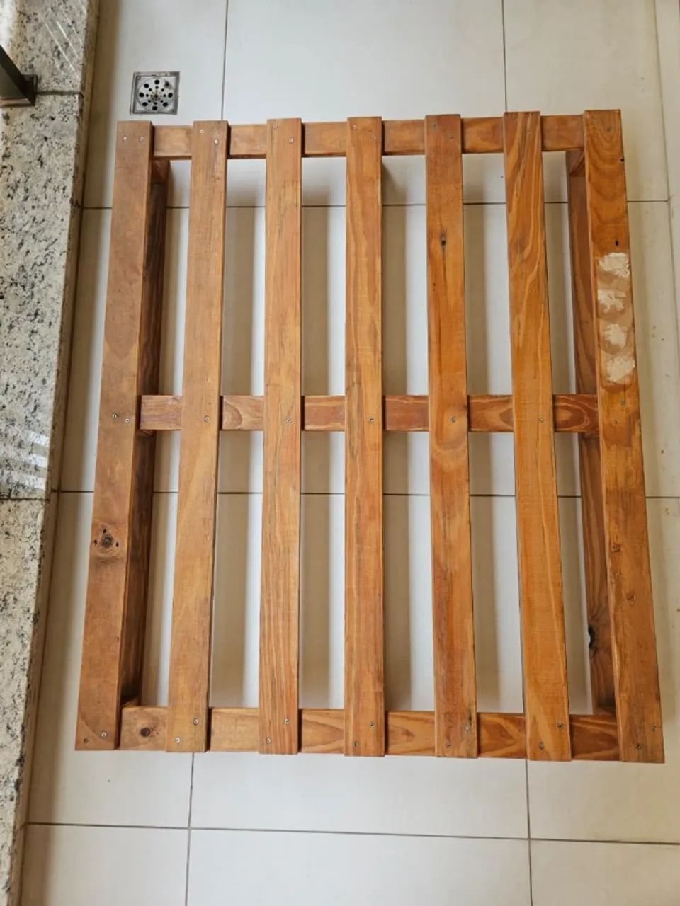 Futon Acquablock Bertô Artes 1x1,20 + base madeira + 2 almofadas - Foto 4