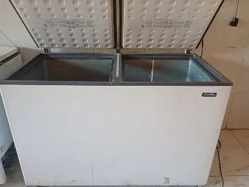 Vendo freezer Esmaltec muito novo - Foto 2