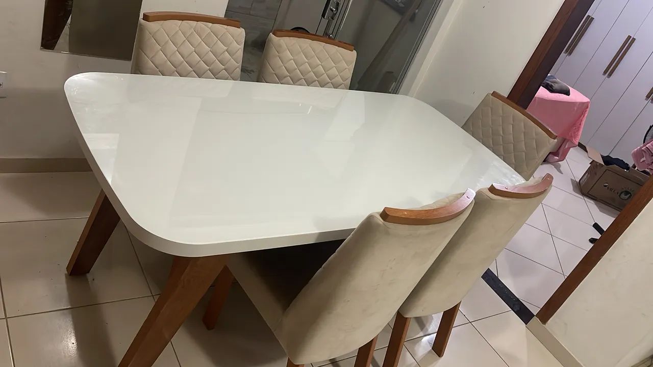 Mesa semi nova 