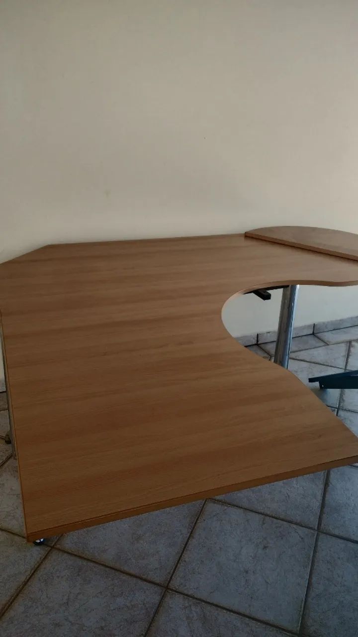 Mesa e L e estante pequena - Foto 2
