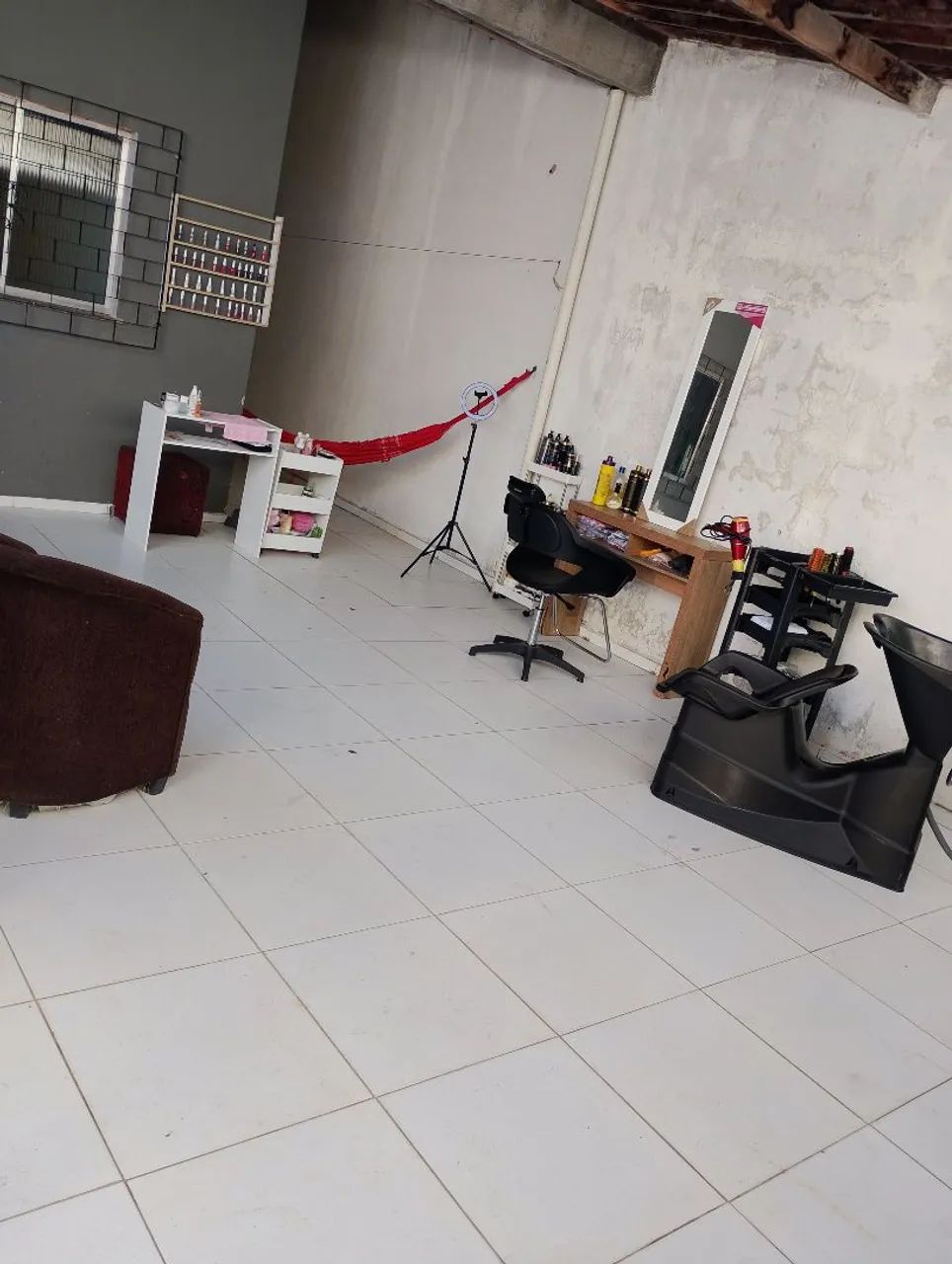 Vendo móveis para salão de beleza 