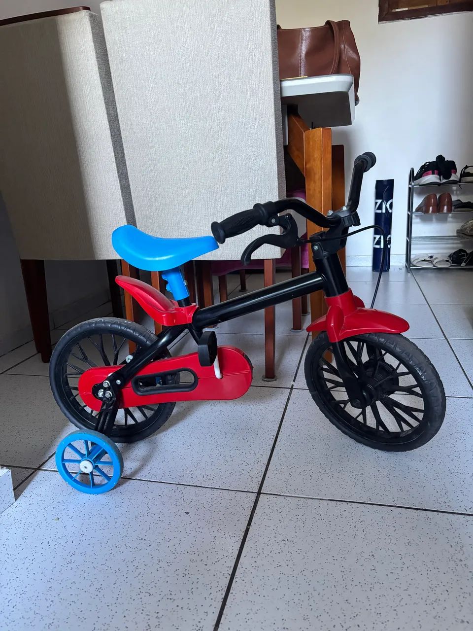 Bicicleta infantil linda e em ótimo estado 170,00 - Foto 2