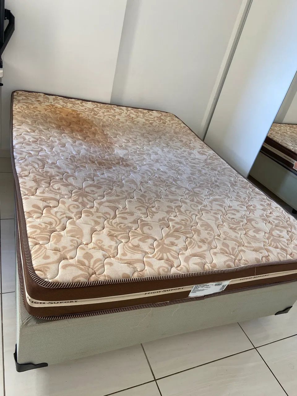Cama box casal