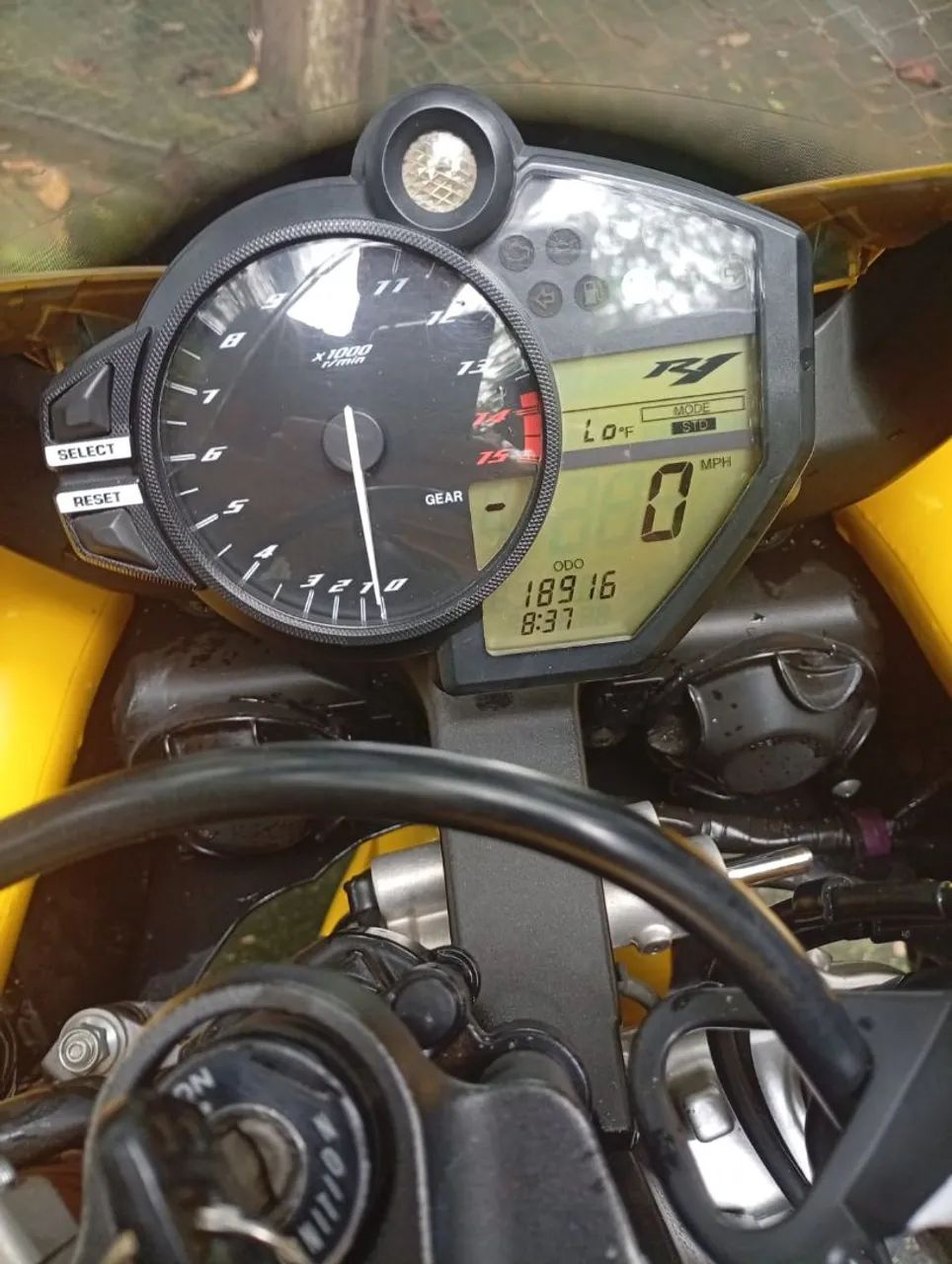 Yamaha R1  - Foto 5