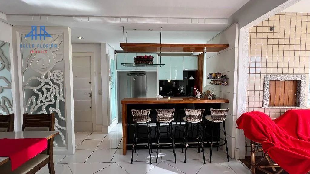 Apartamento com 1 dormitório para alugar, 71 m² por R$ 5.513,78/mês - Trindade - Florianóp