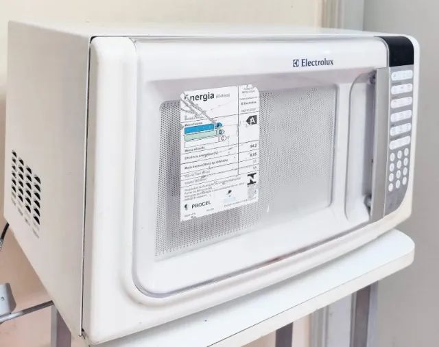 Micro-ondas Electrolux MEF41 de 31 litros 110v - Foto 3