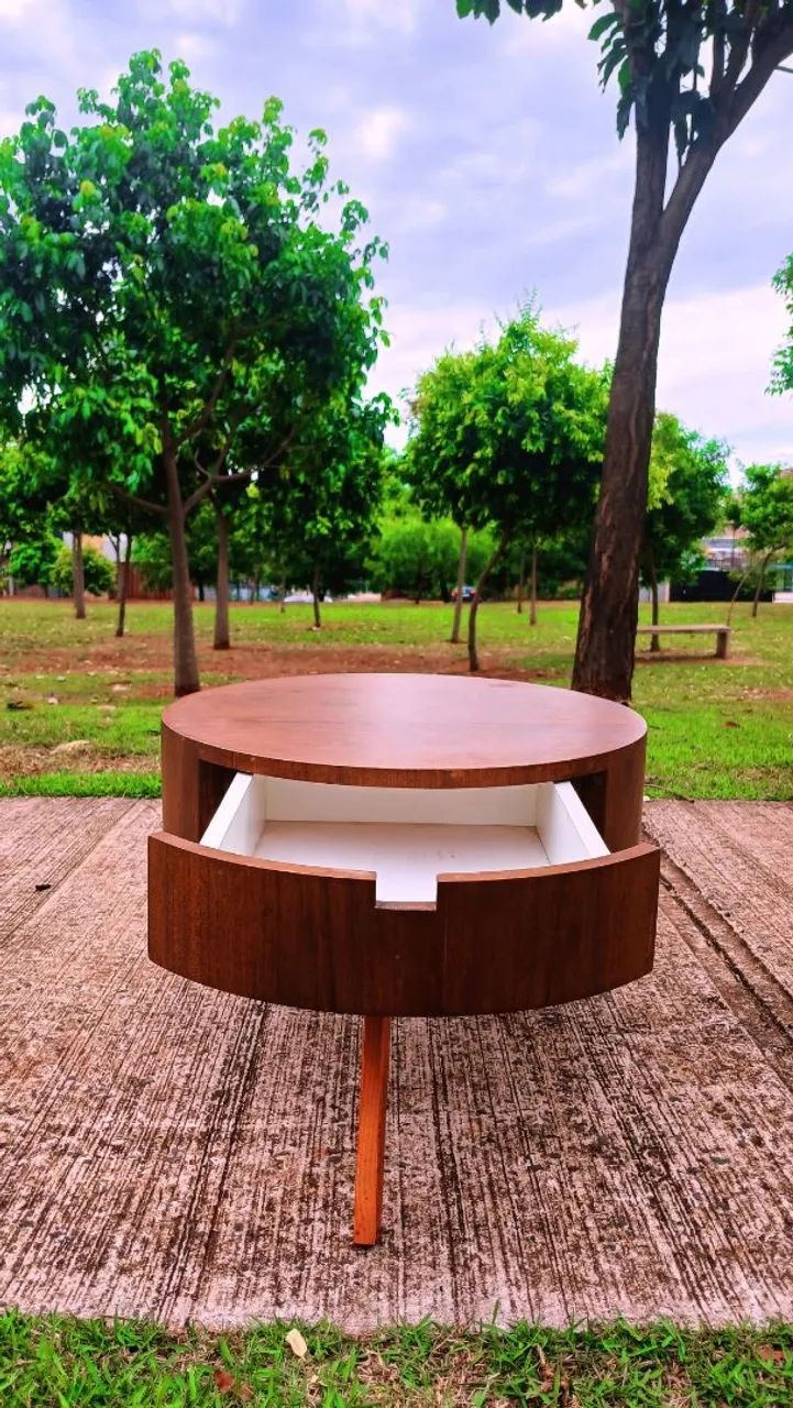 Mesa de Centro/ Retrô Redonda - Linda e Conservada.  - Foto 3