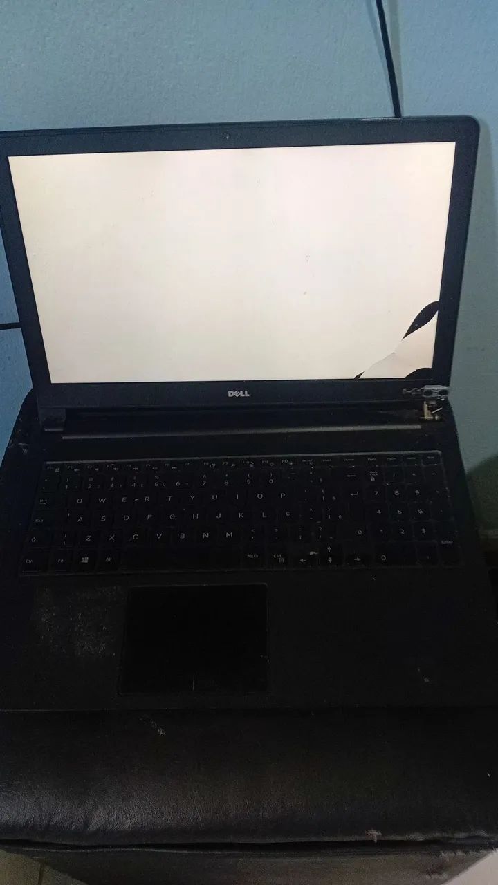 Vendo notebook i3 sexta geração leia o anúncio