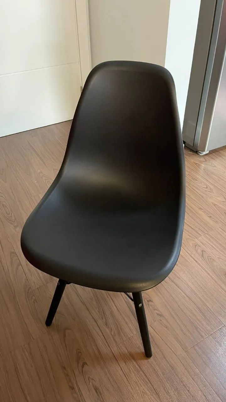 Par de cadeiras eiffel de plástico - Foto 2