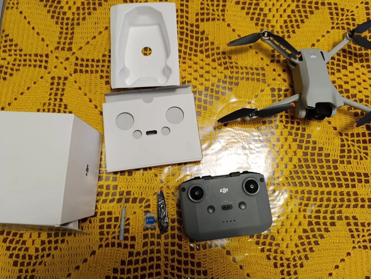 Drone DJI mini 3 Standard (Sem Tela) Cor Cinza Aceito ofertas - Foto 3