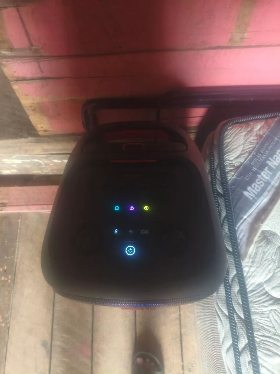 Caixa JBL 320