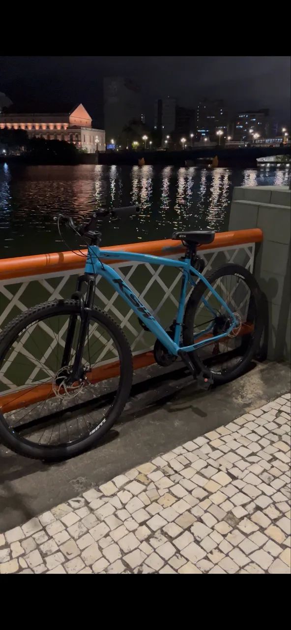     Bicicleta Aro 29 Quase Nova - Sem Marcas de Uso - Foto 2