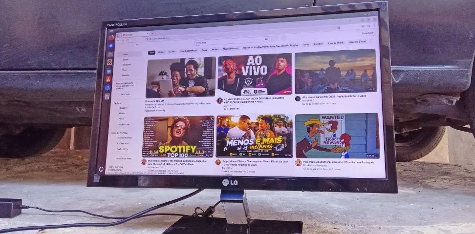 Monitor de 23 Polegadas com HDMi funcionando com risco na tela  - Foto 4