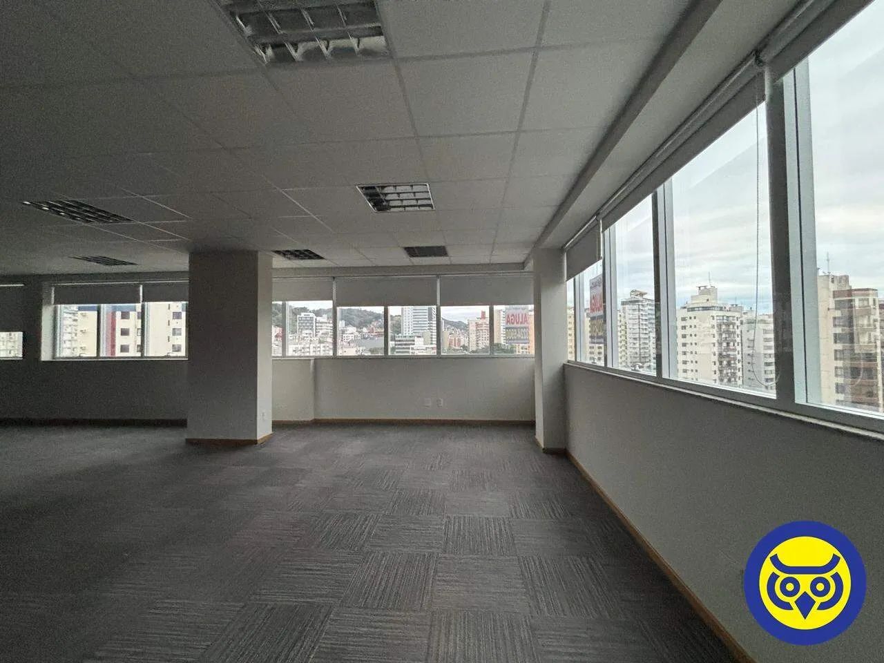 Andar comercial para locação no Centro  225 m² privativos e 5 vagas de garagem