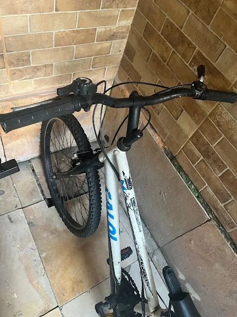 Bicicleta Caloi Aro 20 - necessita reparos - Foto 3